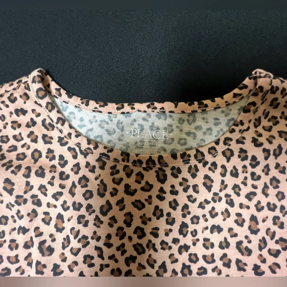 CHILDREN’S PLACE PINK/BROWN/BLACK PATTERNED LONG SLEEVE TOP  LG (10-12)